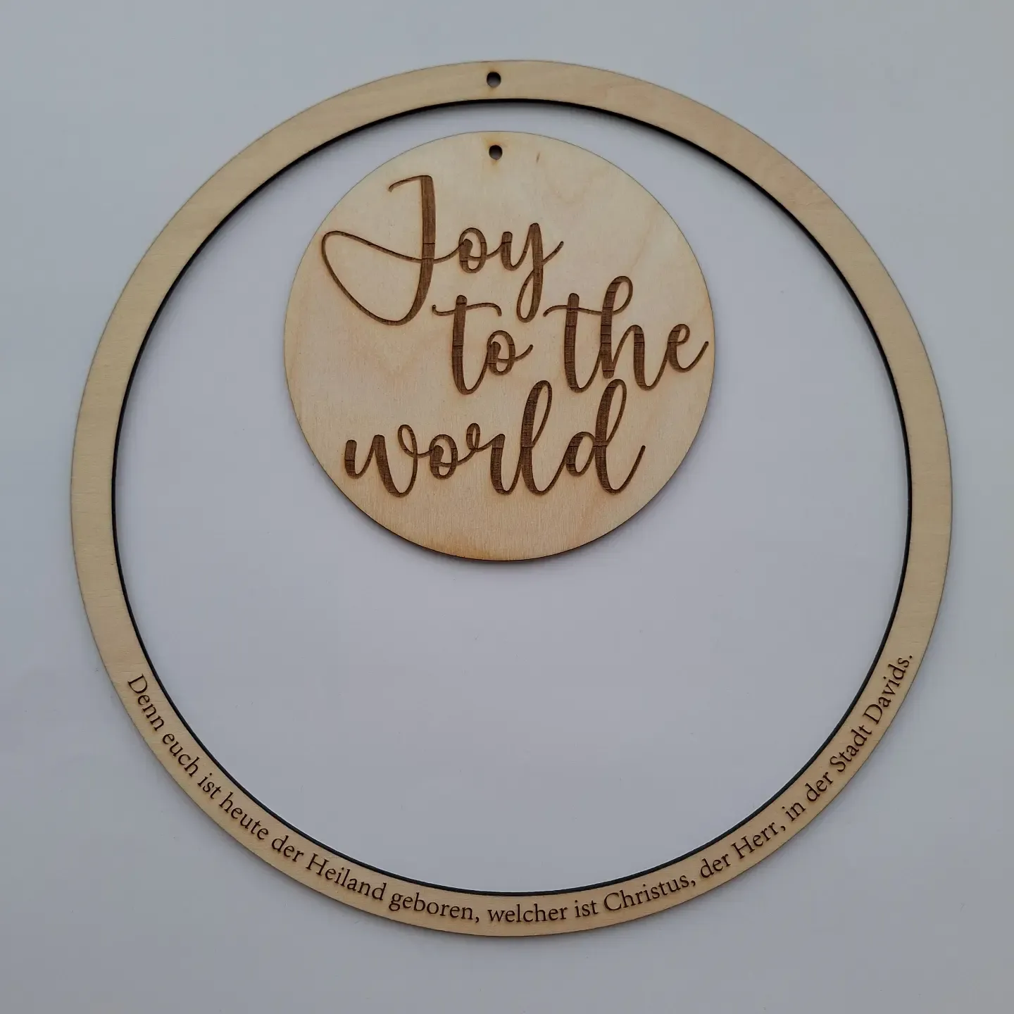 Holzkranz Joy to the world mit Bibelvers
